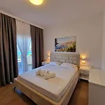 Queen Margaret Seaside Hotel