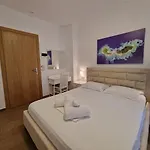 Queen Margaret Seaside Hotel Ksamil
