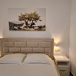 Queen Margaret Seaside Hotel 4*