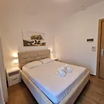 Queen Margaret Seaside Hotel Ksamil