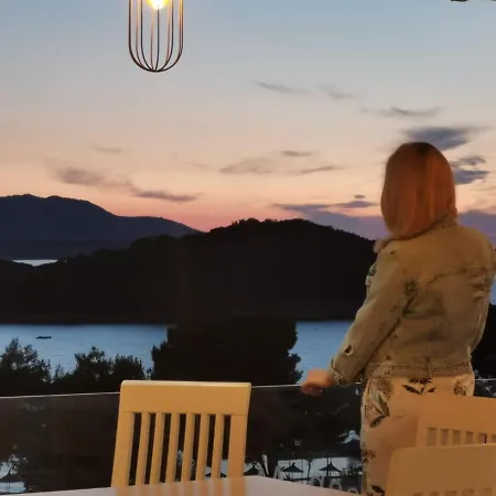 Hotel Queen Margaret Seaside Ksamil