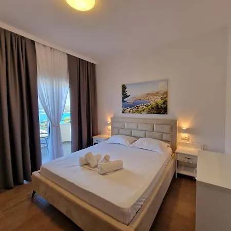 Queen Margaret Seaside Hotel