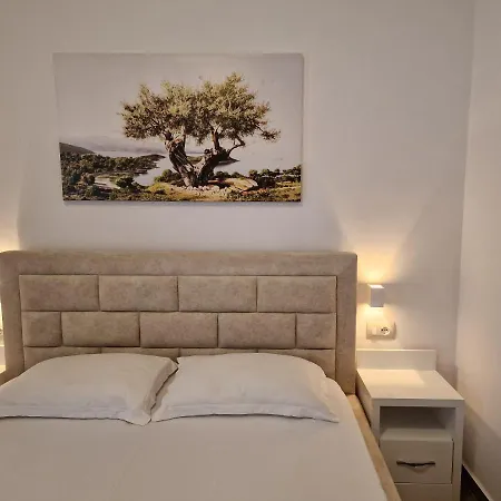 Queen Margaret Seaside Hotel 4*