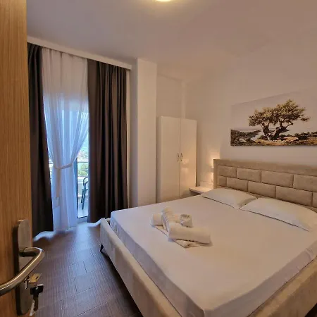 Queen Margaret Seaside