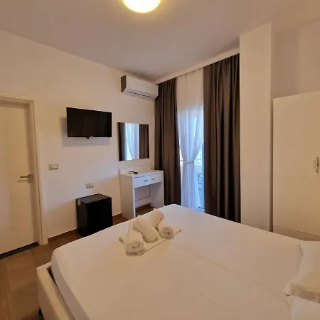 Queen Margaret Seaside 4* Ksamil