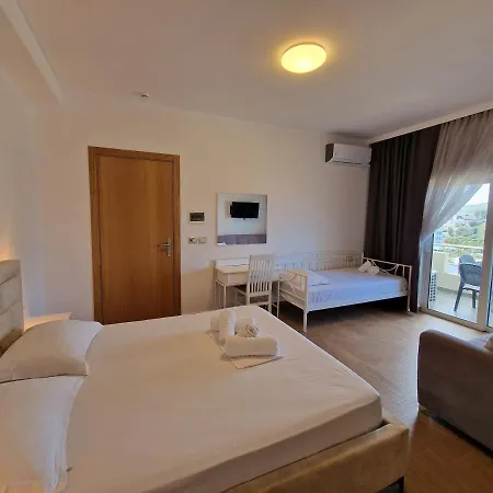 Hotel Queen Margaret Seaside 4*