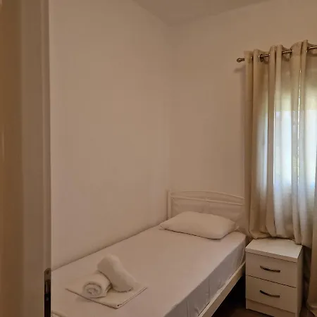 Queen Margaret Seaside 4* Ksamil