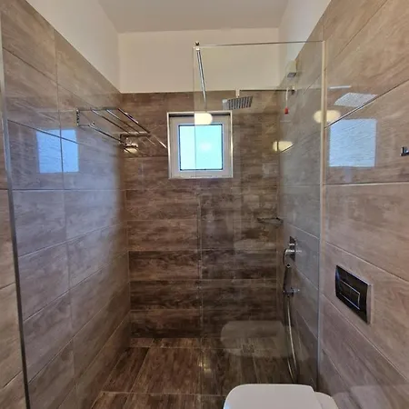 Hotel Queen Margaret Seaside Ksamil