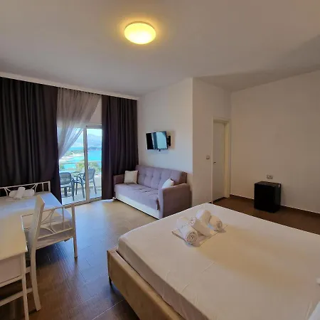 Queen Margaret Seaside Hotel