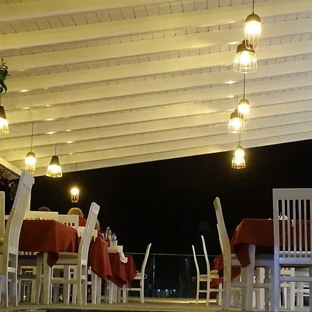 Szálloda Queen Margaret Seaside Ksamil