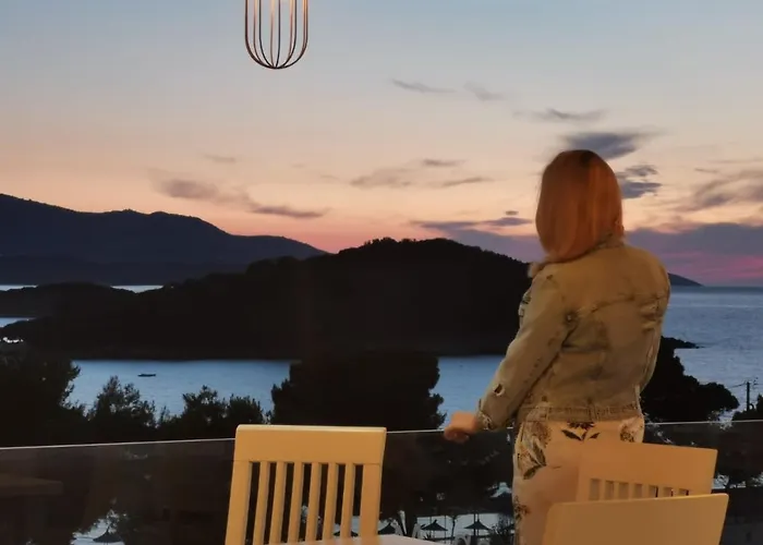 Hotel Queen Margaret Seaside Ksamil