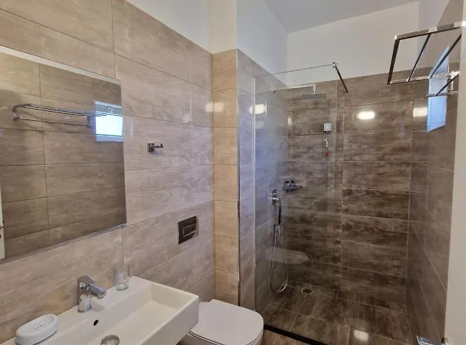 Hotel Queen Margaret Seaside 4*