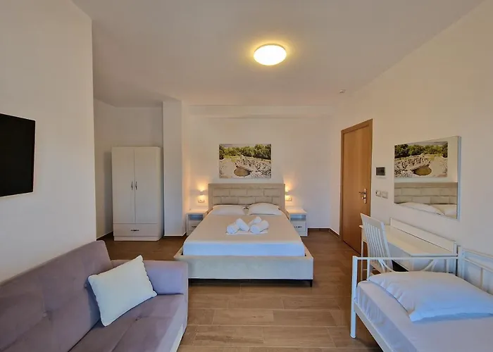 Queen Margaret Seaside