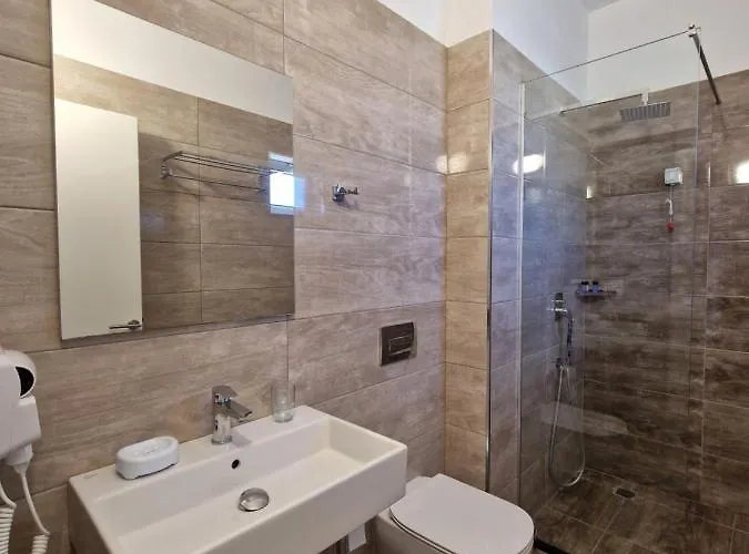 Queen Margaret Seaside Ksamil