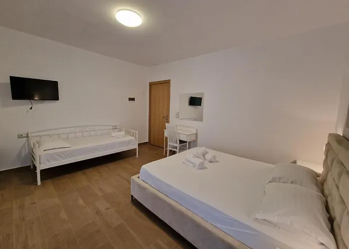 Hotel Queen Margaret Seaside 4*