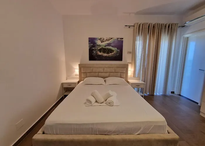 Queen Margaret Seaside