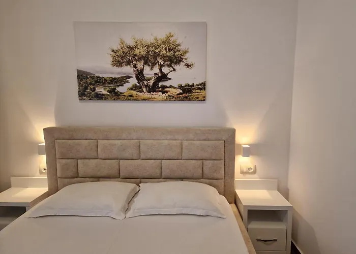 Queen Margaret Seaside Hotel 4*