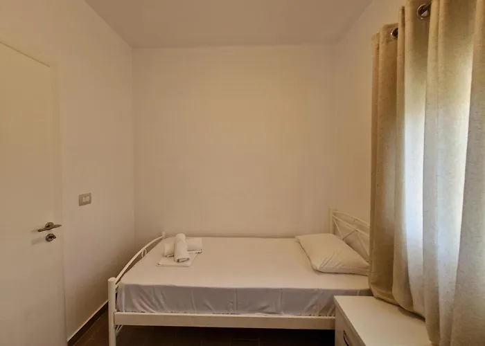 Hotel Queen Margaret Seaside 4*