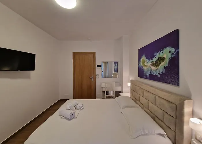 Queen Margaret Seaside 4*