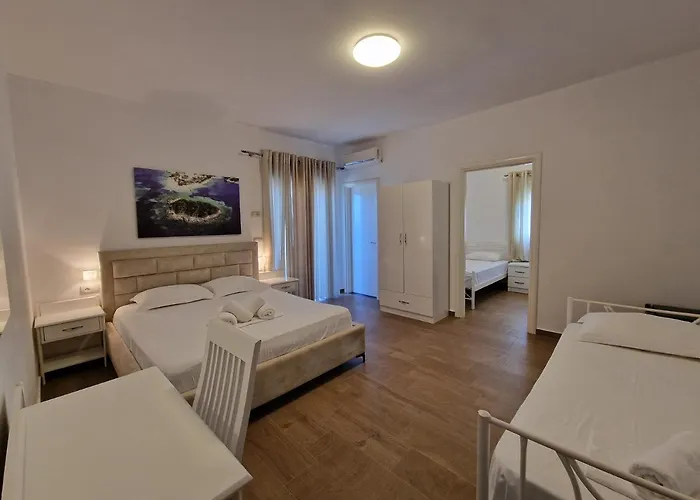 Hotel Queen Margaret Seaside Ksamil