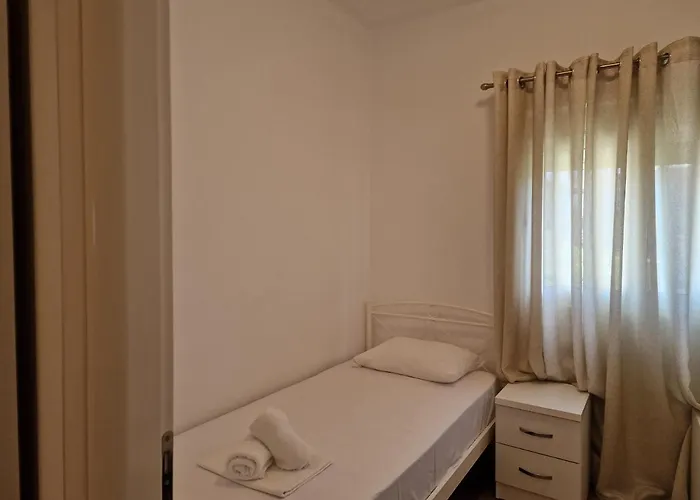 Queen Margaret Seaside 4* Ksamil