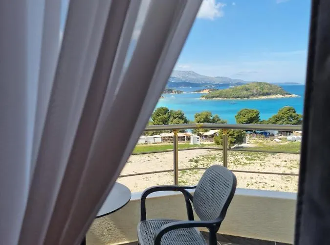 Queen Margaret Seaside 4*