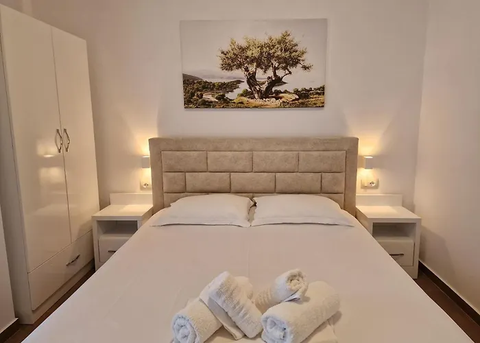 Queen Margaret Seaside 4* Ksamil