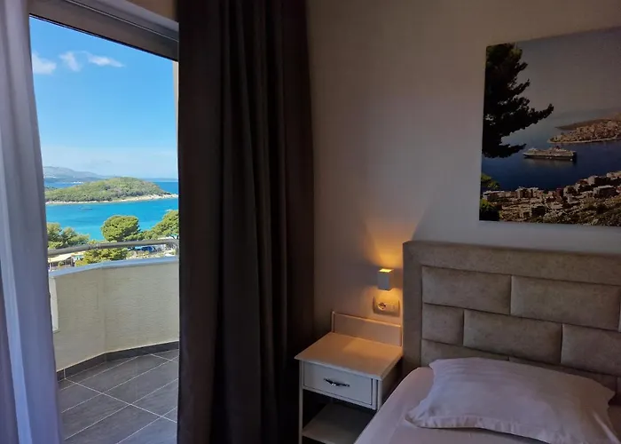 Hotel Queen Margaret Seaside