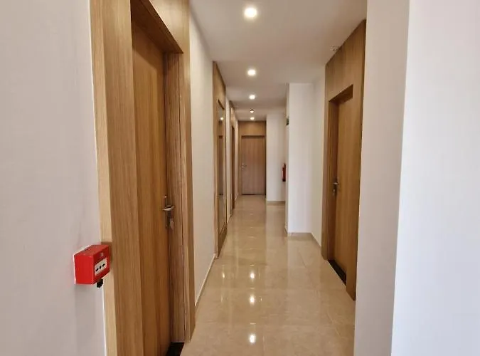 Hotel Queen Margaret Seaside 4*