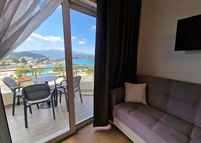 Queen Margaret Seaside Hotel 4*